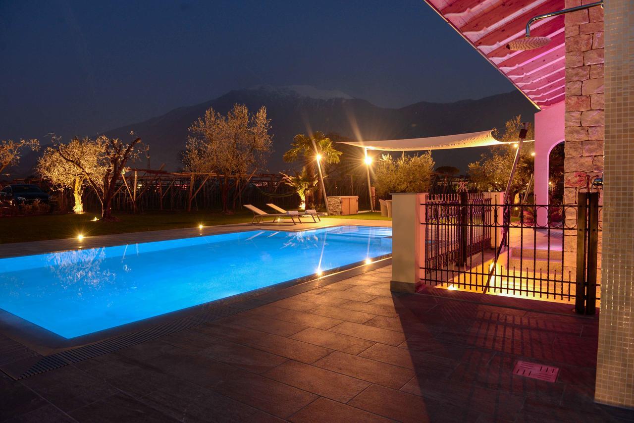 Villa Luxury House&Spa Riva del Garda Esterno foto